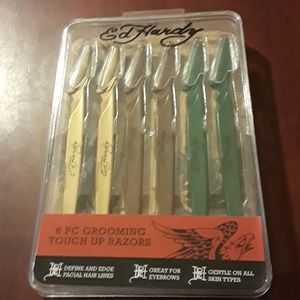 6 Pc Ed Hardy Grooming Razors  New